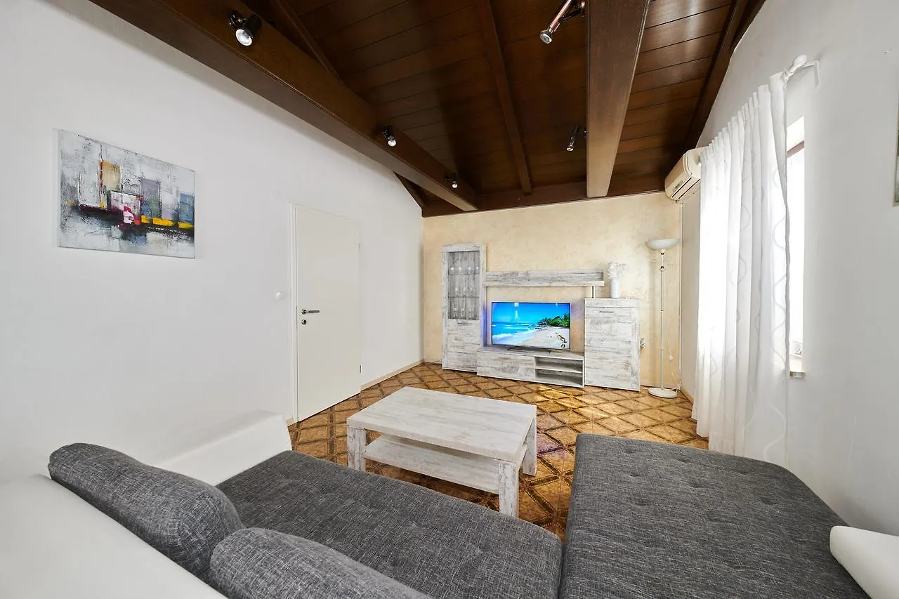 Apartments Gvarda Umag